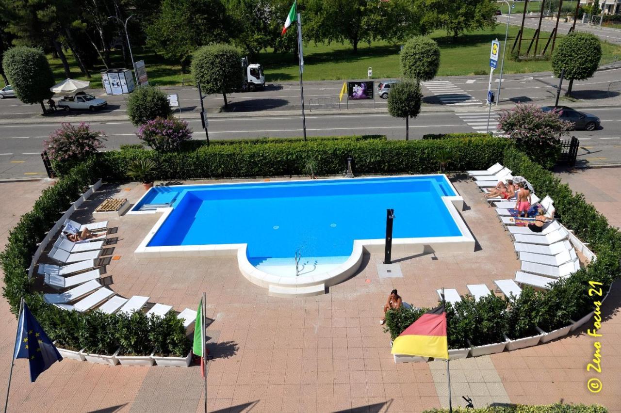 Hotel San Benedetto Peschiera del Garda Exterior foto